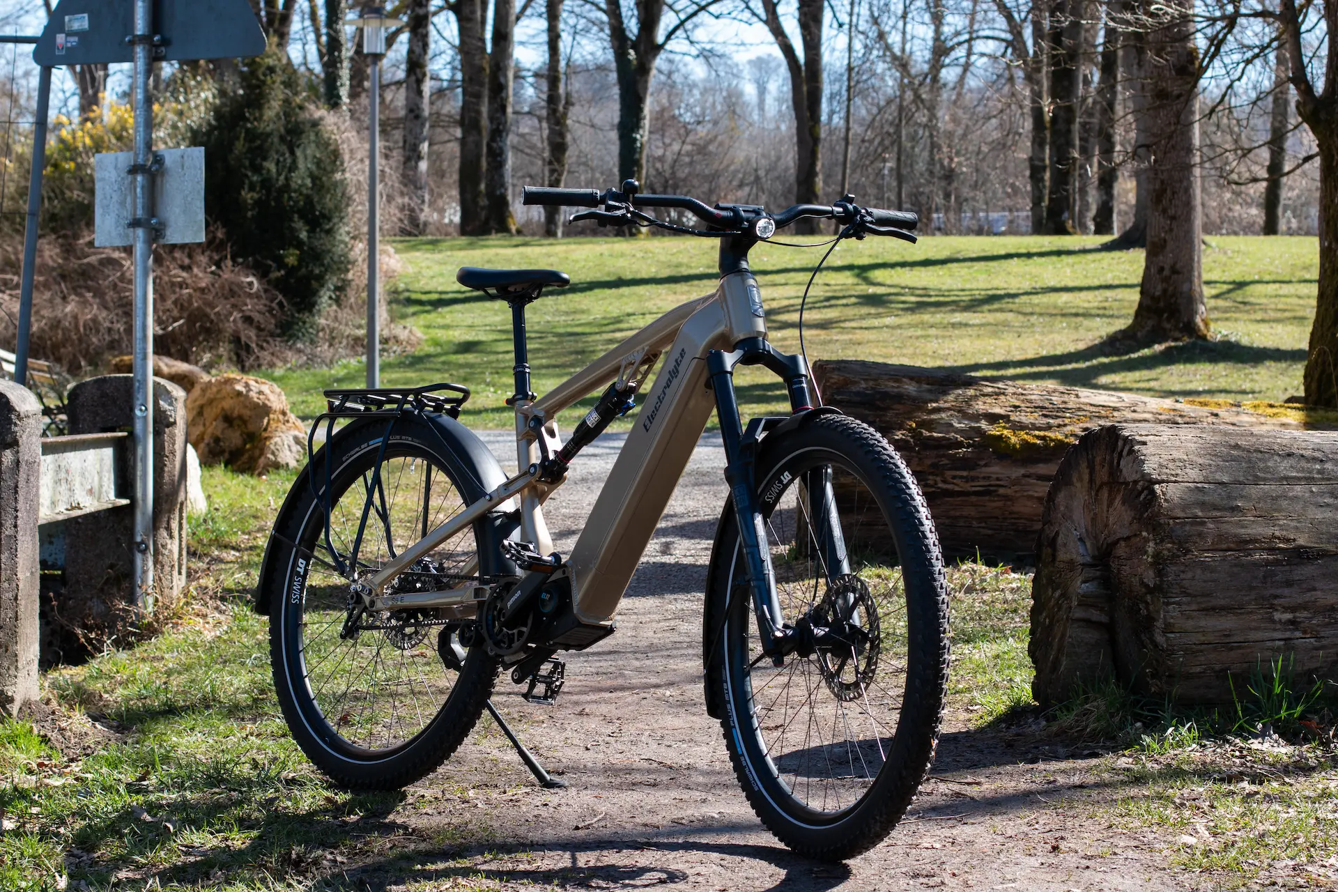 Der Bergblitz S9E MGU vollgefedert mit Pinion MGU Motor